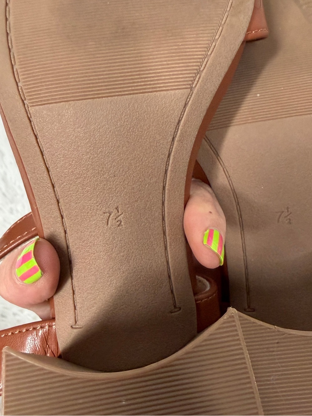 Old Navy Cognac Block Heel Sandals with Buckle Strap Size 7.5 Faux Leather - Picture 6 of 6